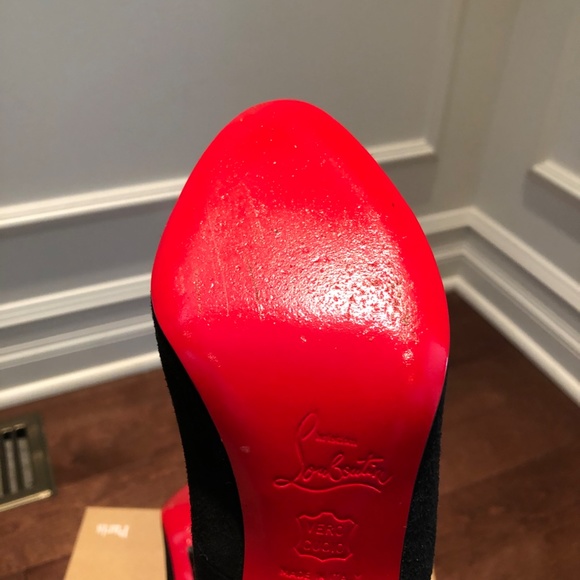 Christian Louboutin black velvet heels - Picture 5 of 6